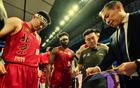 大魔王26+13，杰曼16+14，布朗44+7救主，北京負(fù)廣廈。