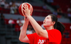 中國女籃大勝51分，7人得分上雙，張子宇首秀亮眼。